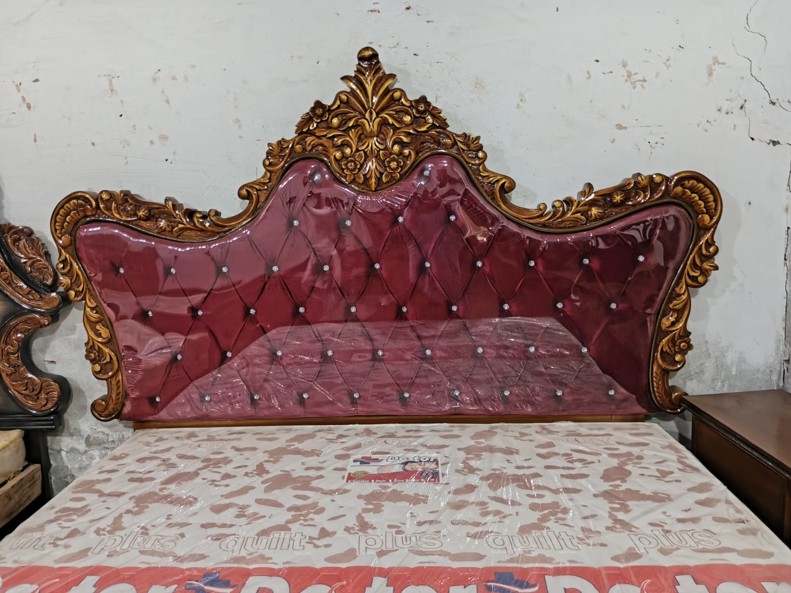 Royal Design Double Bed